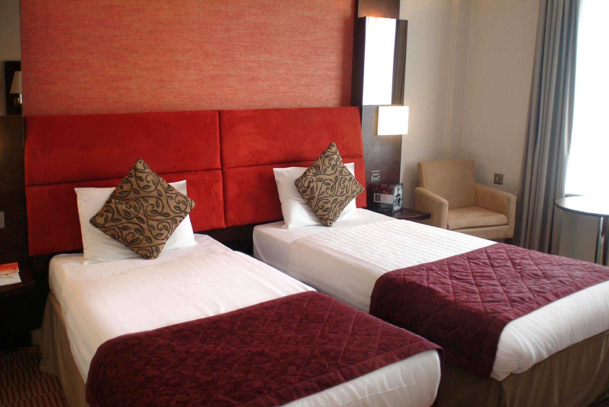 The Dragon Hotel Swansea Ngoại thất bức ảnh